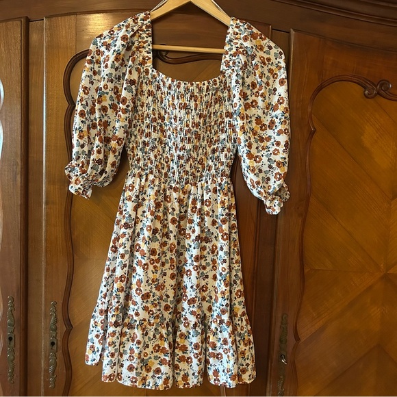 Jessica Simpson mini dress with cute puff 3/4 sleeves and smocked Size XS - Picture 1 of 5